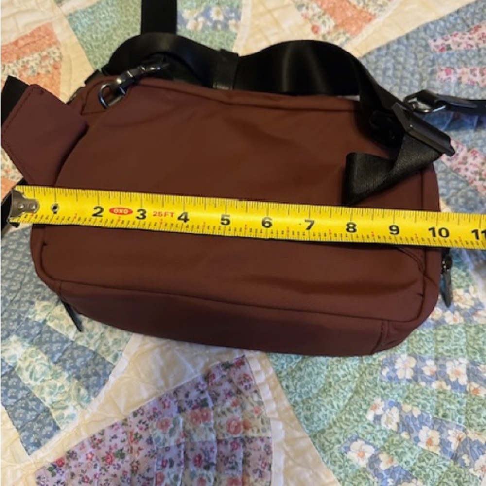 Away Daily Crossbody Bag